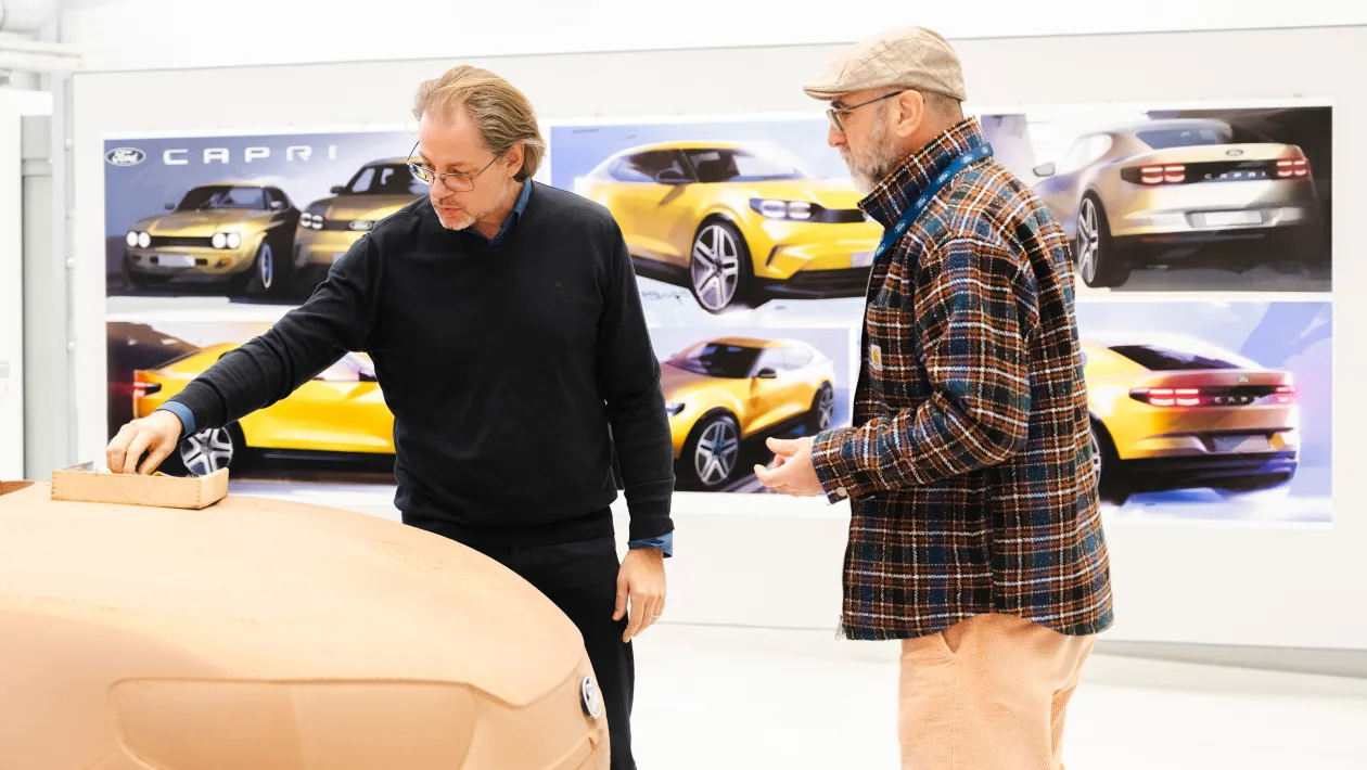 Ο θρυλικός Ερίκ Καντονά «υπογράφει» ένα μοναδικό Ford Capri!